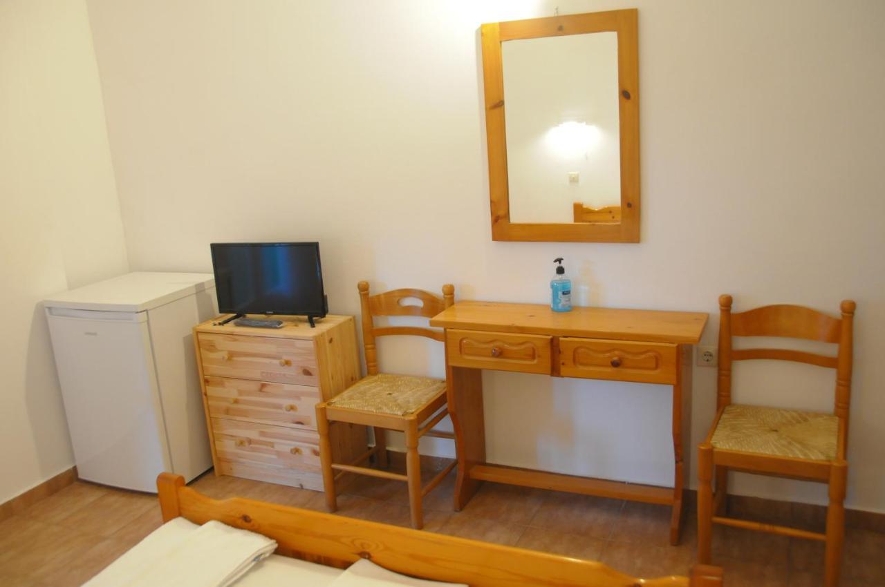 Chalikias Rooms Asprogerakata Eksteriør bilde